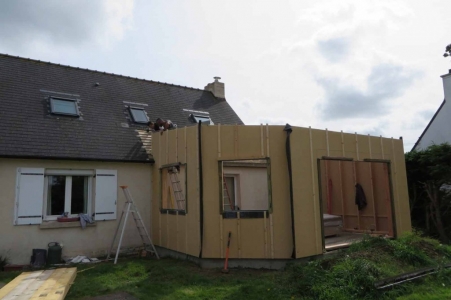 Extension bois Finistère avec isolation en fibre de bois