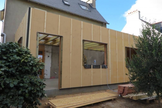 Extension bois finistère avec isolation extérieure en fibre de bois 35mm