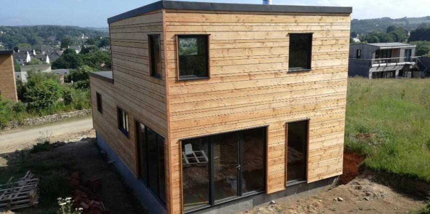 Maison bois bardage douglas ajouré – Daoulas