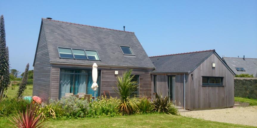 Maison bioclimatique 2 pans ardoises Landeda