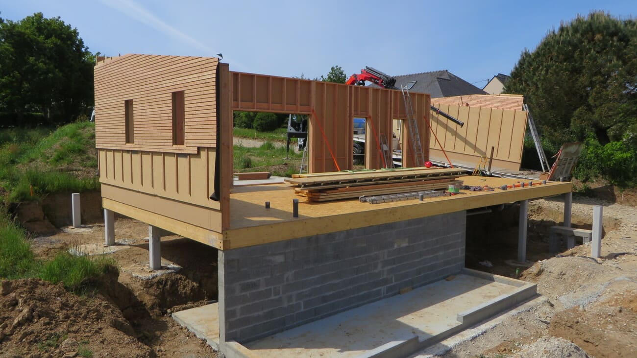 Maison de plain-pied bioclimatique à Loperhet