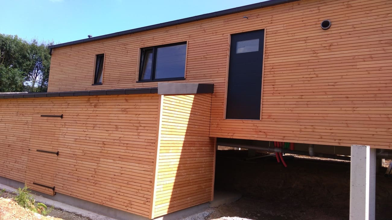 Maison de plain-pied bioclimatique à Loperhet