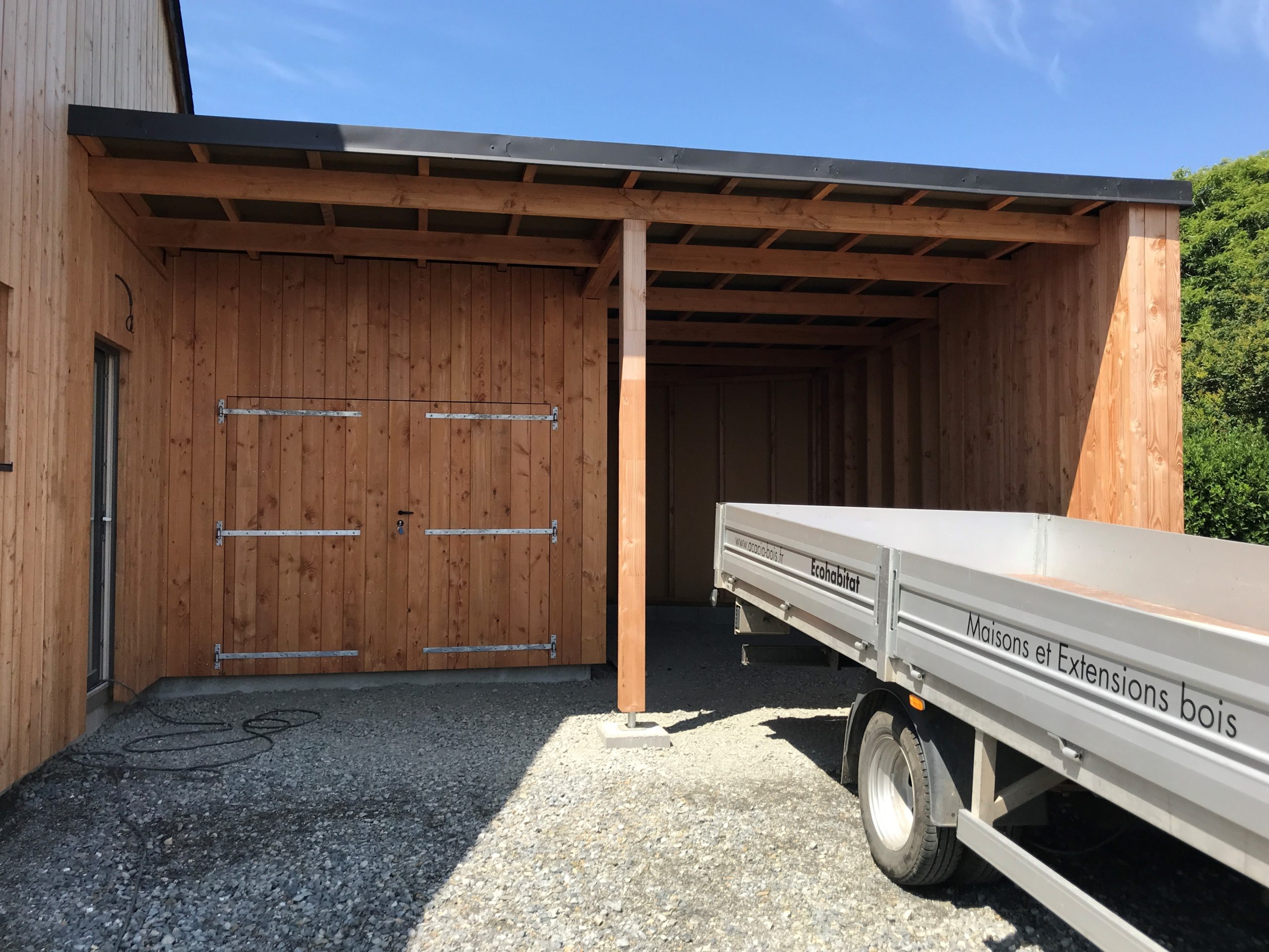 portes battantes en bois