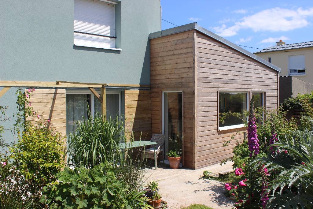 Isolation thermique par l'extérieur et extension bois