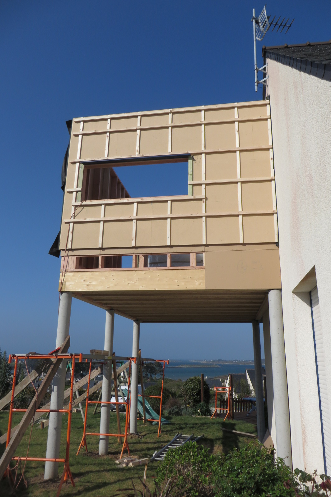 extension bois sur pilotis landeda