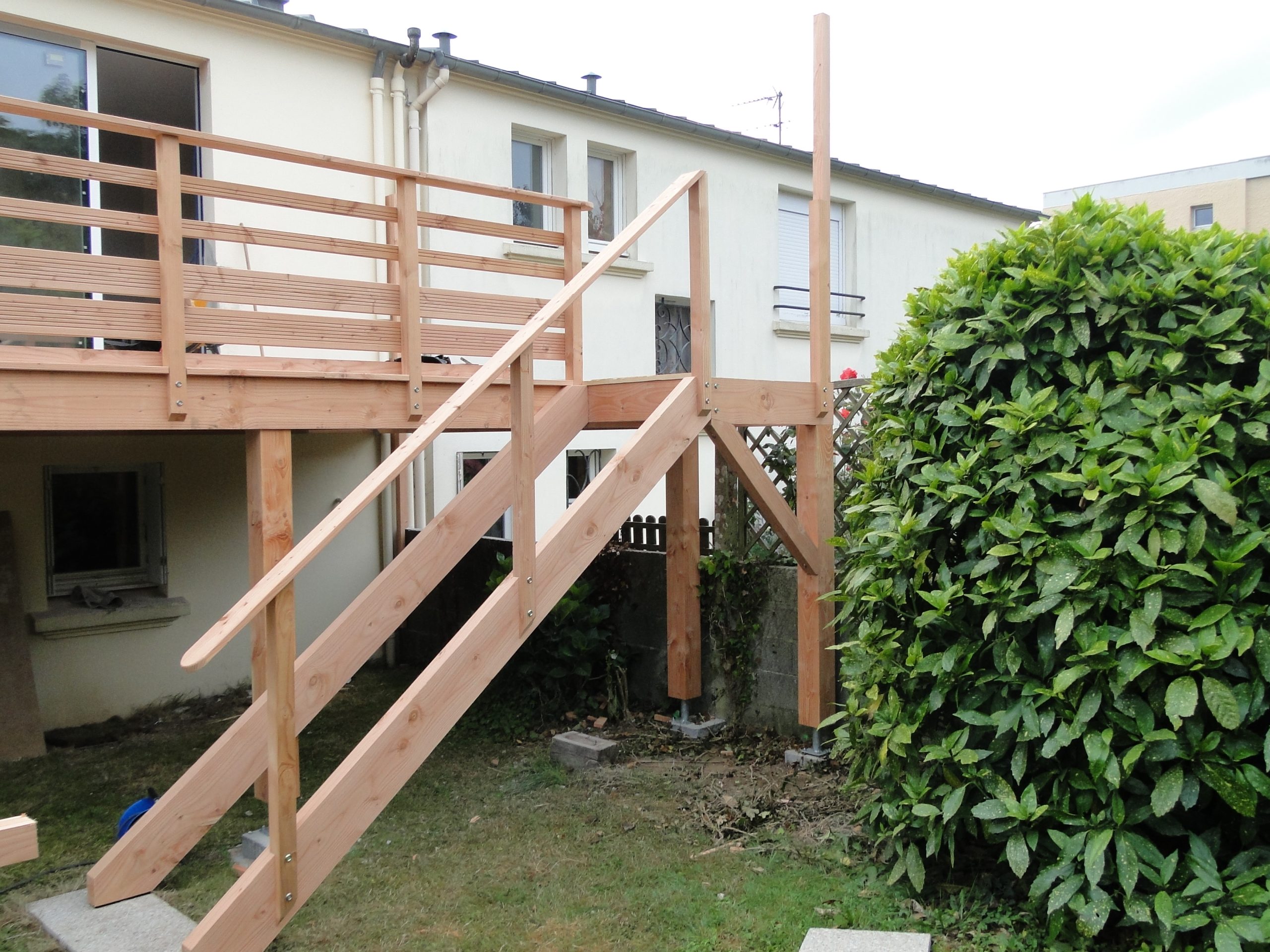 Terrasse bois sur pilotis